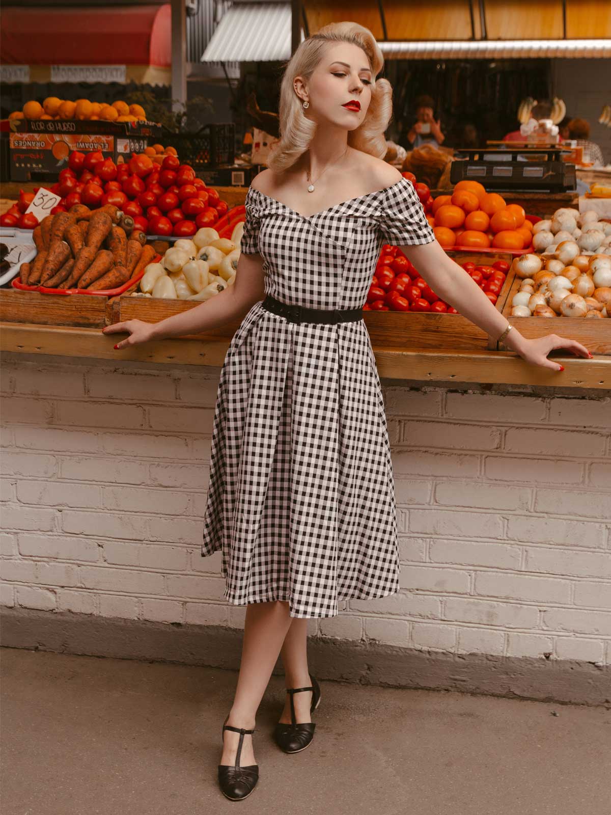 Black 1950s Plaid Swing Dress - Image 3