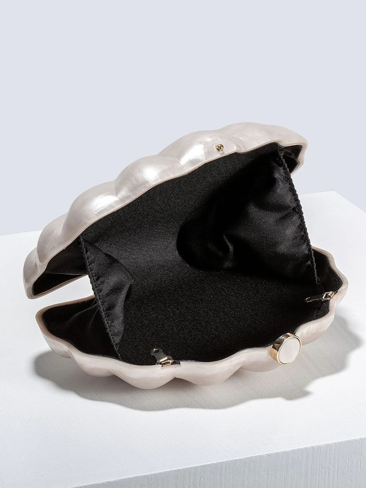 Pearl Shell Hardcase Metallic Finish Clutch Bag - Image 2