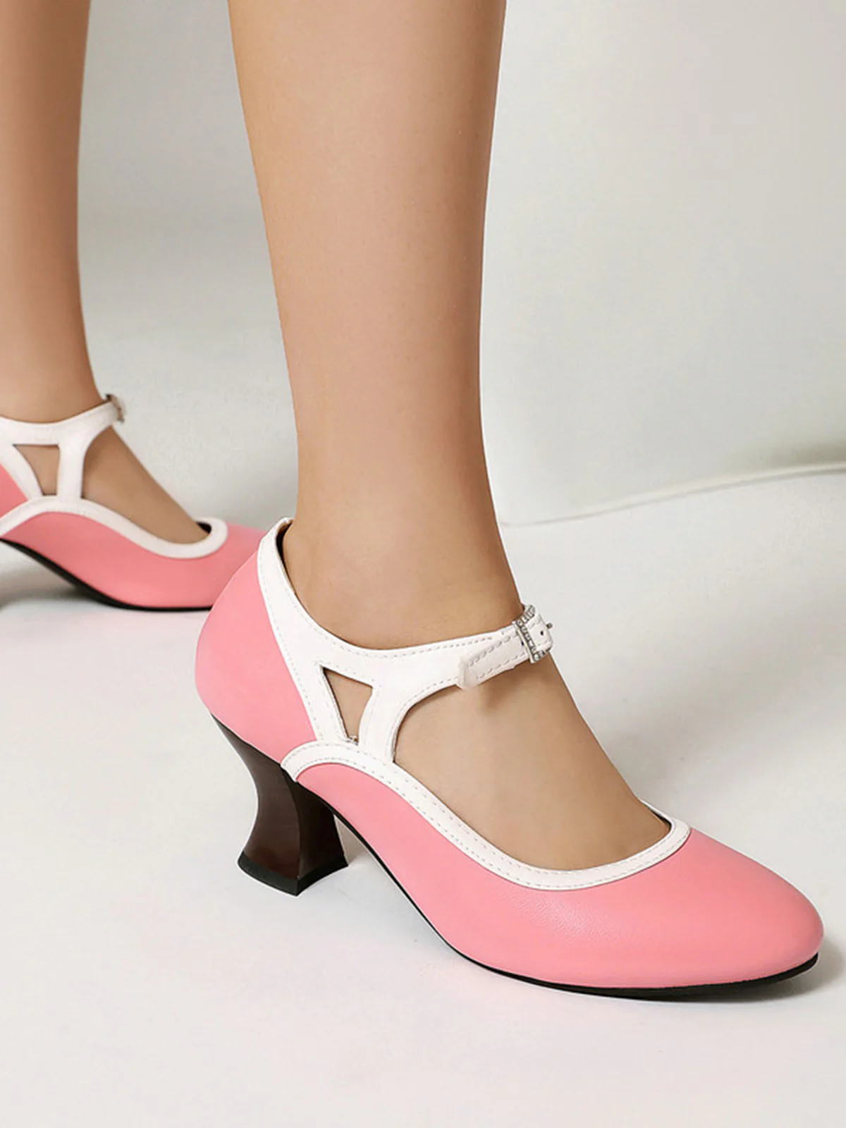 Vintage Pointed Toe Elegant Cone Heel Shoes - Image 9