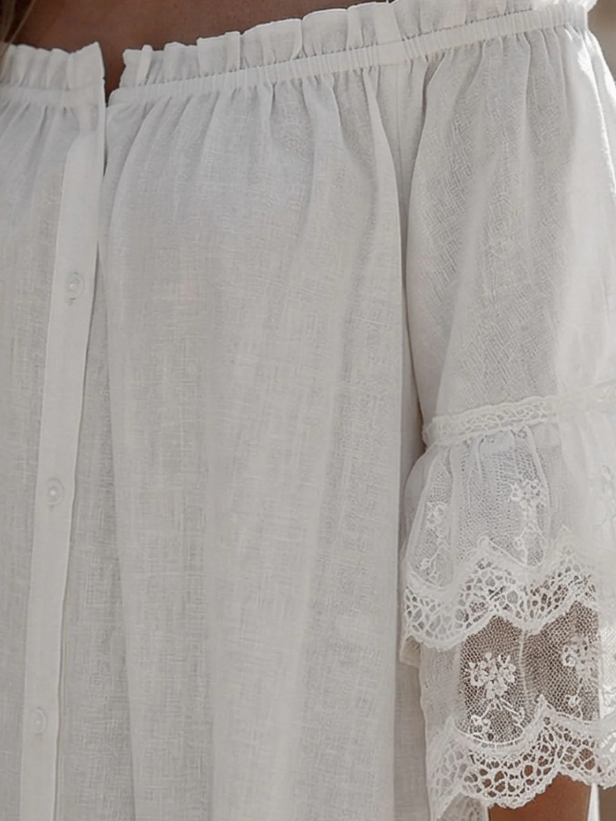 White 1970s Off-Shoulder Lace Tiered Boho Dress - Image 4